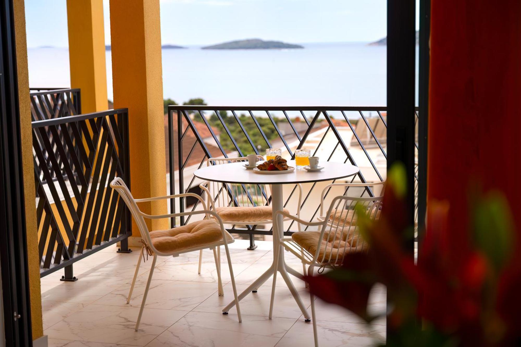Mediterana Art Deco Resort (Adults Only) Šibenik Esterno foto